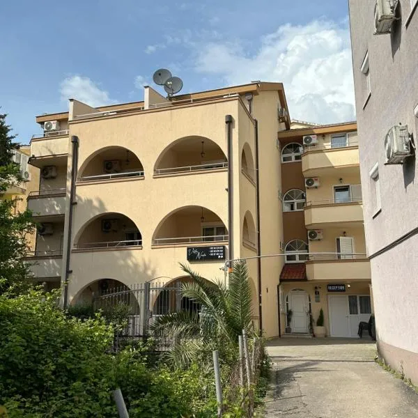 Villa IL Mare, hotel v Budve