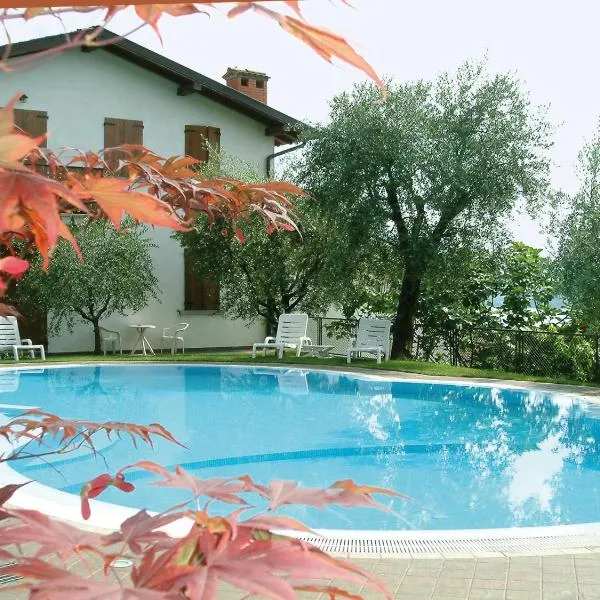 Albergo Ristorante Orazio, hotel in Riva di Solto