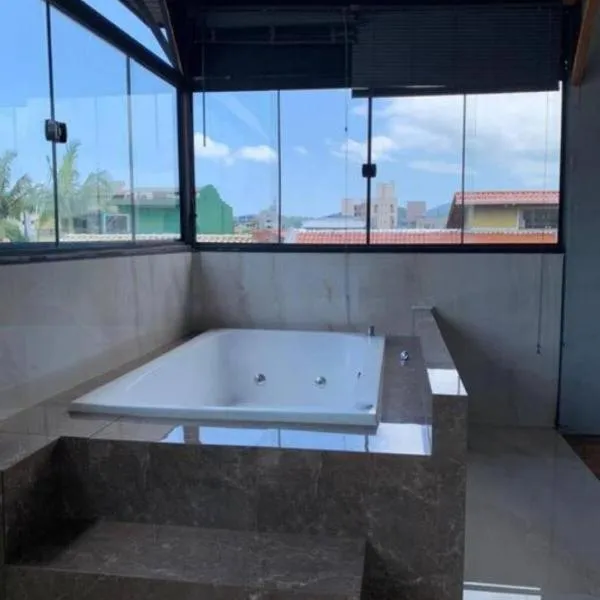 Apartamento 03 - Loft com hidro, hotel in Balneário Camboriú