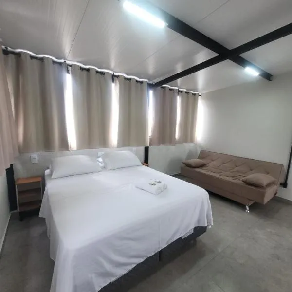 Apartamento 1 quarto ar condicionado e garagem, hotel in São João del Rei