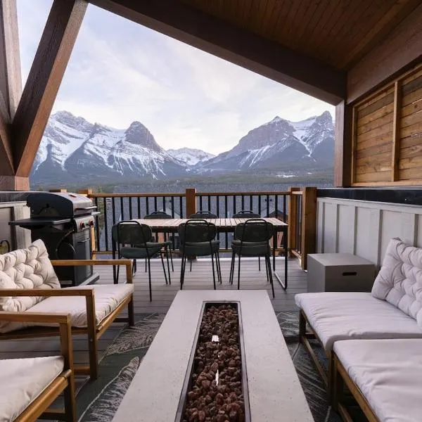 캔모어에 위치한 호텔 Sunset Ridge- 360 Mountain Views!