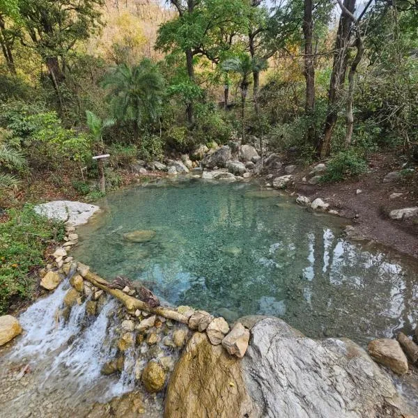 Tapovan Cascades Yogvillage Stay, hotel v destinaci Rišikéš