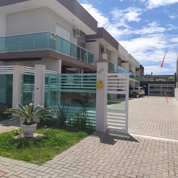Sobrado aconchegante e acolhedor, com hidro spa