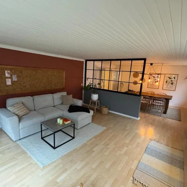 City Apartment - Heart of Herning, hotel in Herning