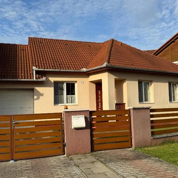 K33, hotel in Tiszaújváros