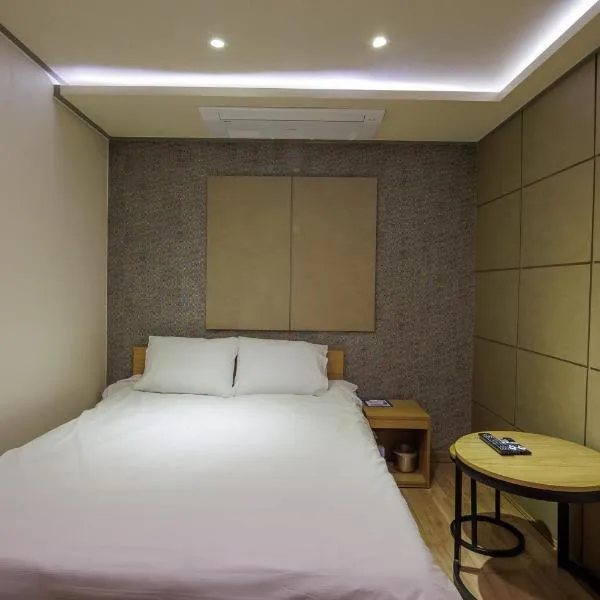 LEBROWN Stay, hotel v Soulu