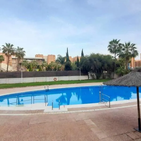 Ayf confortable bajo de dos terrazas trebol dor, hotel in Oropesa del Mar