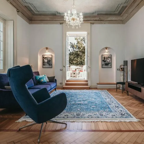 The Queen's Suite - Villa Candela, hotel v destinácii Stresa