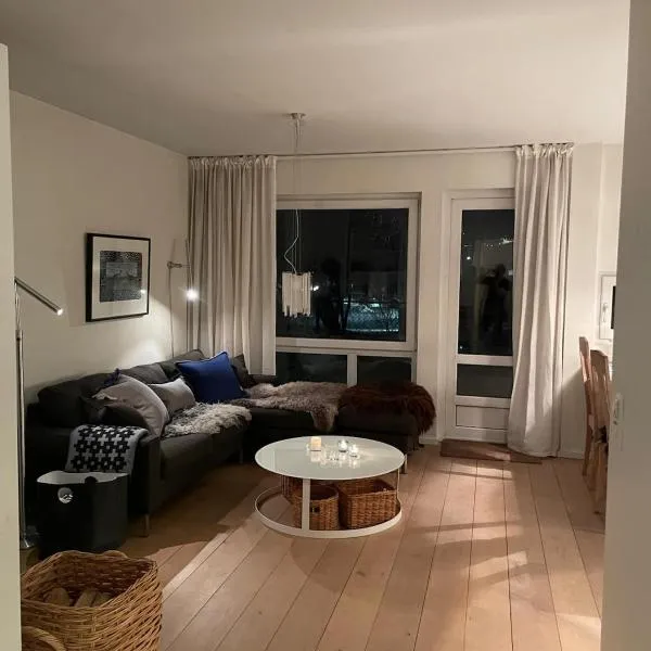 Leisure apartment at Sinnes, hotel v destinaci Haugen