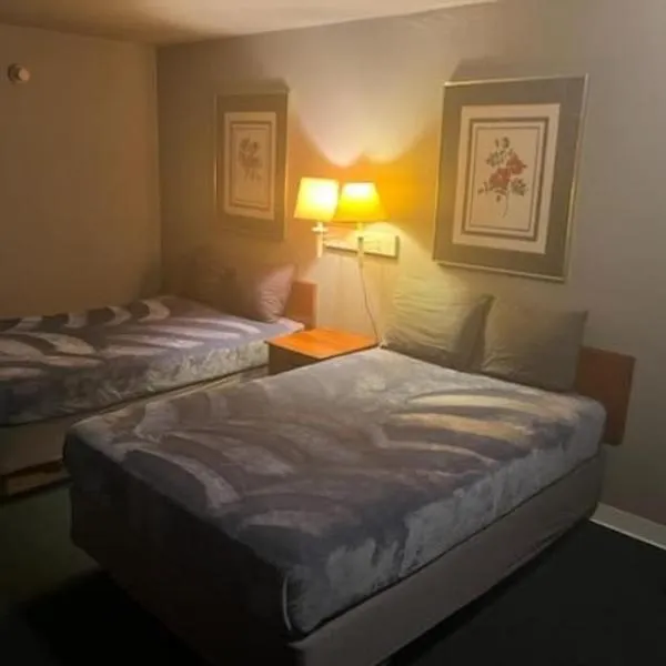 King Bed Hotel Studio 101, hotel v destinaci Livingston