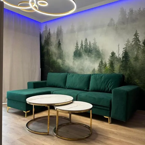Golden Forest Apartment, hotel in Warsaw