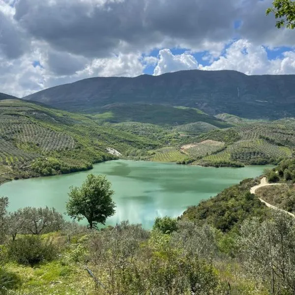 Lake Campground Silvano, hotel a Berat