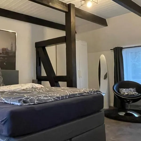Fachwerkhaus mit 2 getrennten Schlafzimmern, Wohnzimmer und Küche, hotel v destinaci Bückeburg