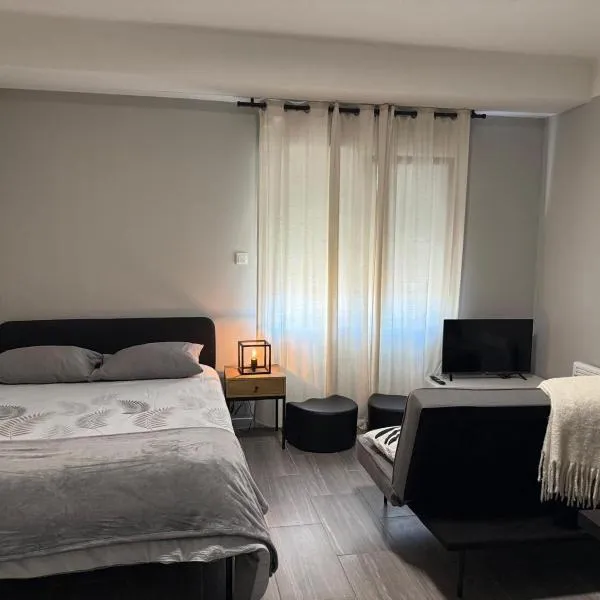 Apartment Cachan, hotel in Cachan