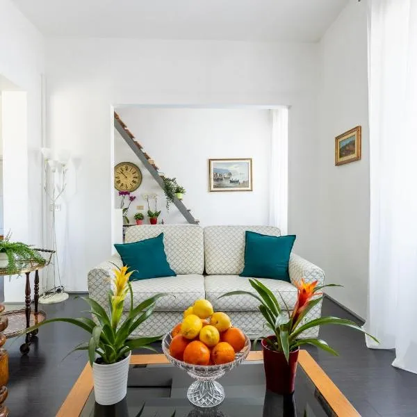 GuestHost - Station Oasis with Parking and Garden, hotel en Pisa