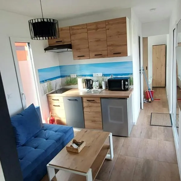 Herada Domek 1, hotel u gradu Jastarnija