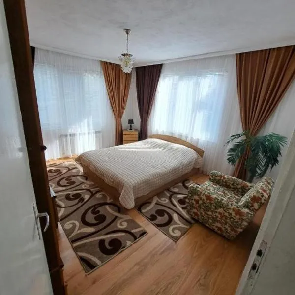 Къща за гости ЖАНИ, hotel in Zmeitsa