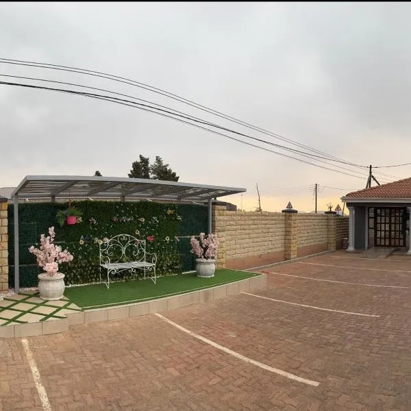 Joy Guesthouse Seapoint, hotel in Maseru