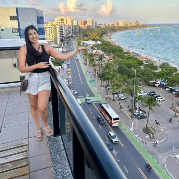 2 suites e VISTA FRONTAL da orla - pajuçara 2 GAR Adm Nutelss