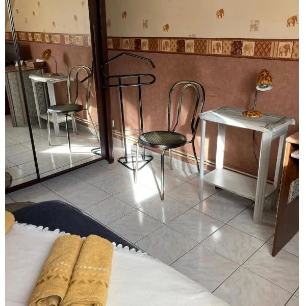 Chambre chez l habitant proche gare, hotel v destinaci Dole