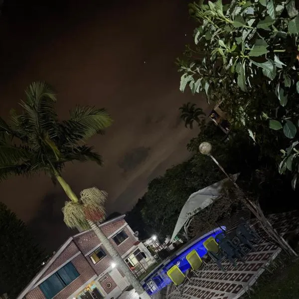 Hospedaje Avitor, hotel v destinaci Pereira