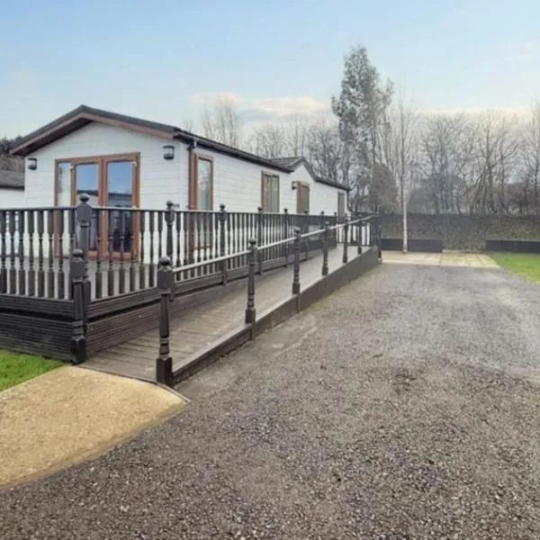 LUXURY LODGE WITHIN A GOLF & LEISURE CLUb, hotel v destinaci Wisbech