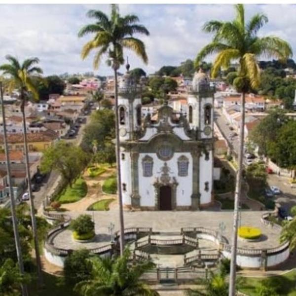 Flat ao lado UFSJ e Igreja São Francisco