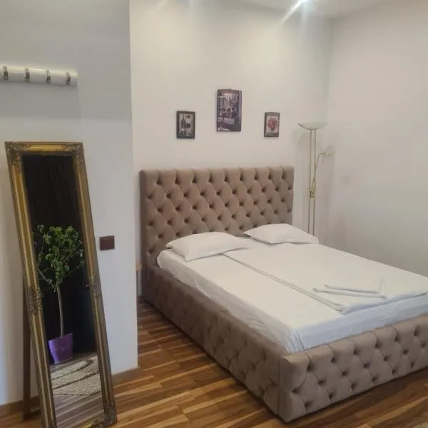 Corina House, hotel a Craiova