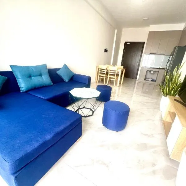 THE PRIVIA & THE WESTERN Capital, hotel in Ho Chi Minh City