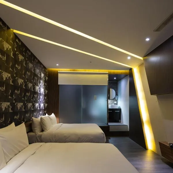 凝萃 水岸隱邸-NCH G11 Hotel、台中市のホテル