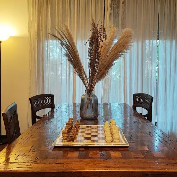 Chess House - Spacious Apartment with Terrace، فندق في مونزا