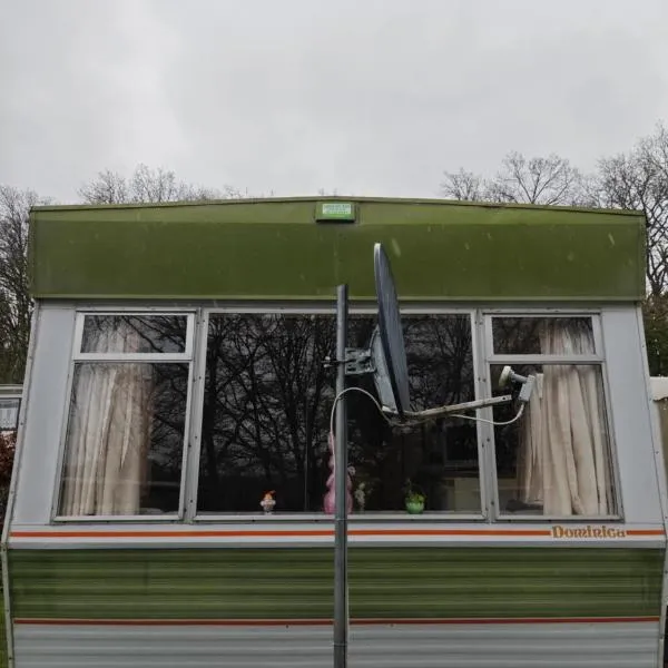 caravan hereumond, hotel en Cugnon