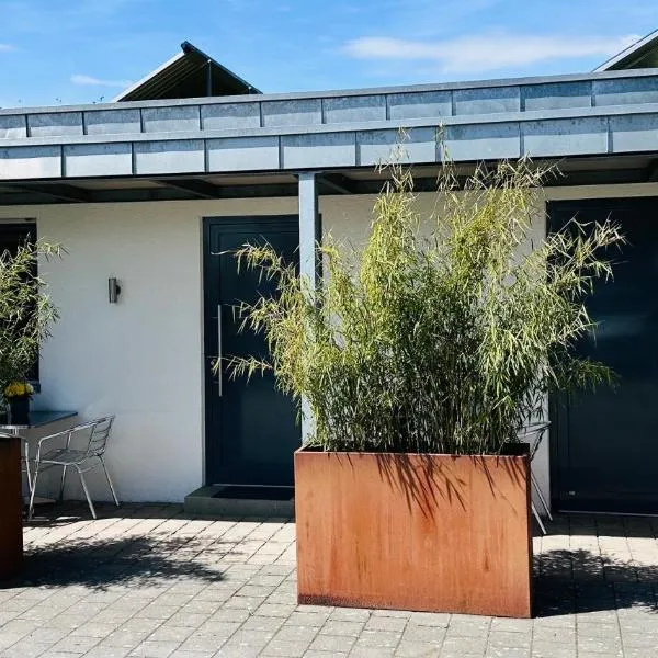Campingplatz Alpenblick, hotel in Hagnau