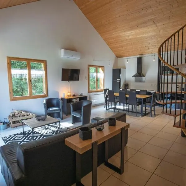 chalet de charme le contemporain, hotel in Ney
