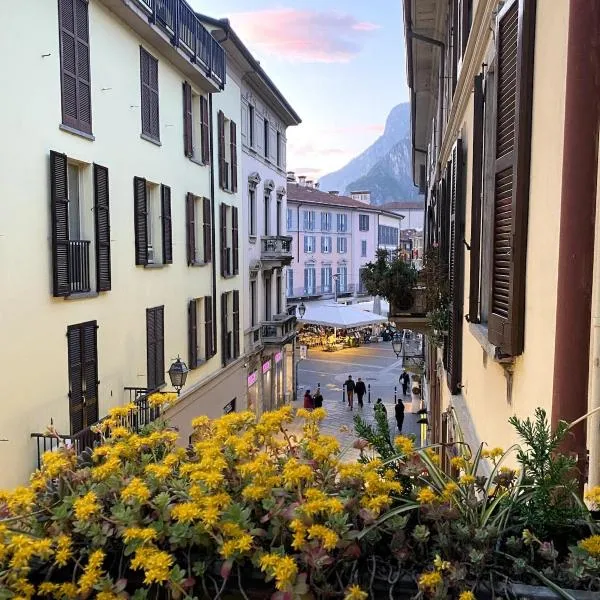 Lecco via Roma, hotel v destinaci Lecco