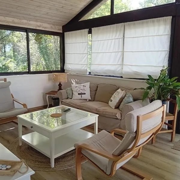 Le Chalet d'Isabelle – hotel w mieście Sainte-Eulalie-en-Born