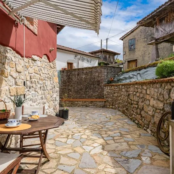 Casa Rural Adrimar, hotel in Selorio