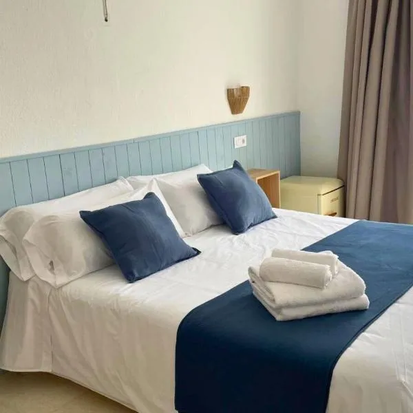 Ca sa Madona Hostal, hotel v destinaci Paguera