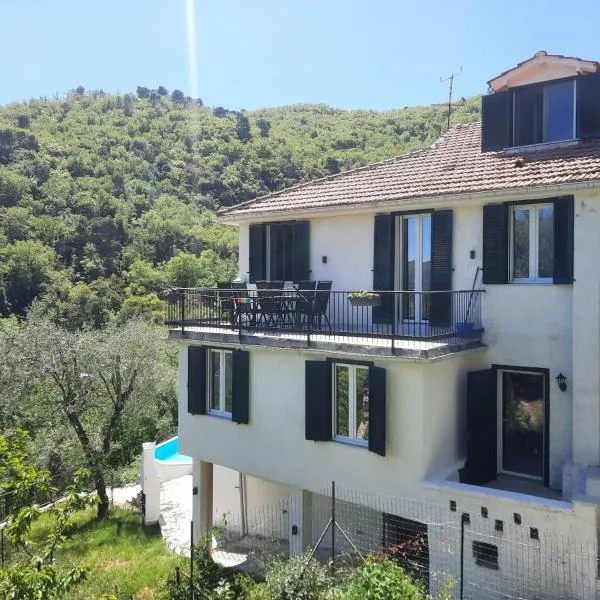 "Blue Villa" with private pool,BBQ in Andora, hotel v destinaci Moltedo