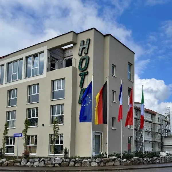 Highway Hotel, hotel v destinaci Herbolzheim