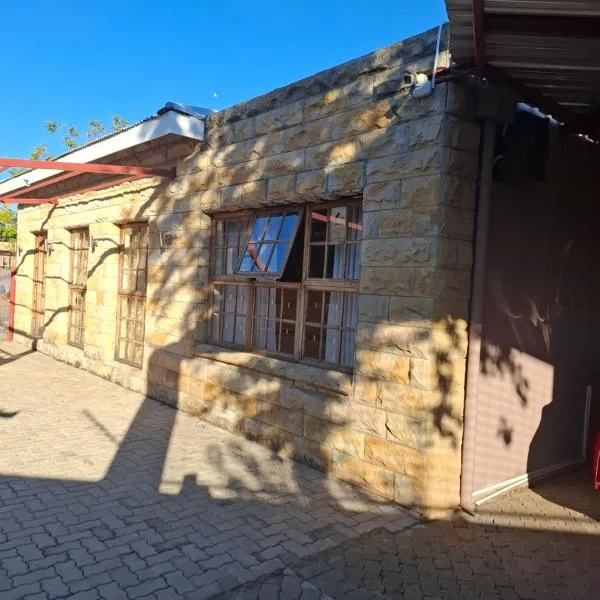 Ebenezer on 14, hotel in Kimberley