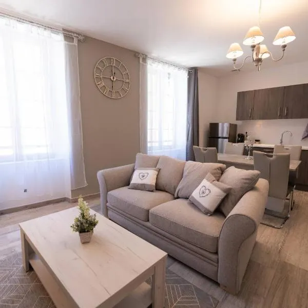 Charme et caractère au centre classé 3 étoiles, ξενοδοχείο σε Riez