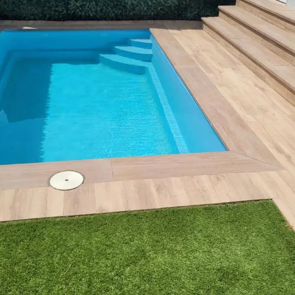 La Barrosa Private Suites, hotel v destinácii Novo Sancti Petri