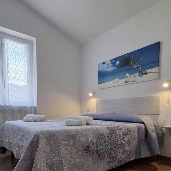 Peperilla House, hotel v destinaci Luni