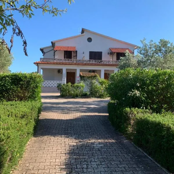Villa Conti Residence – hotel w mieście Lacona