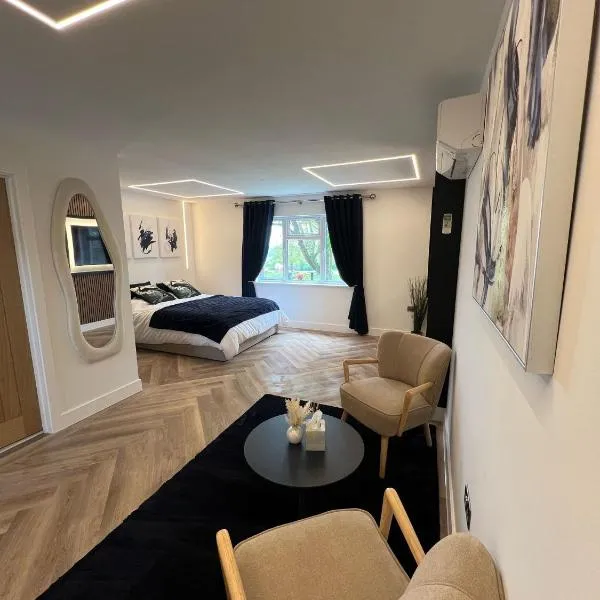 Hilltop Views - Bailey suite, hotel v destinaci Rettendon