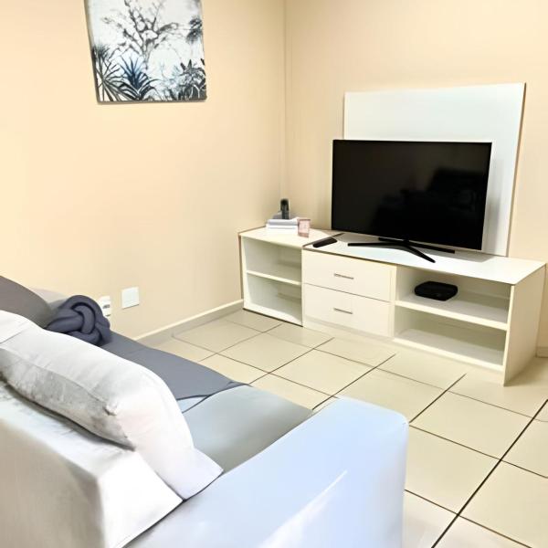 Flat espaçoso e com quintal na Zona Sul - Foto 4