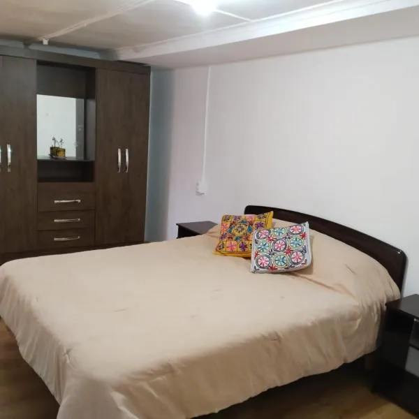 EyCT Flor, hotel v mestu Calama