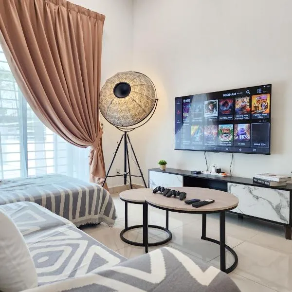 Rawang Home near Aeon 15 Pax WIFI Game Smart TV, hotel v destinaci Rawang
