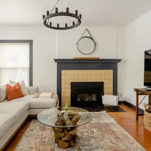 Stay Portland - Spacious Restored Craftsmen - Craft Beer & Coffee, hotel in Portland